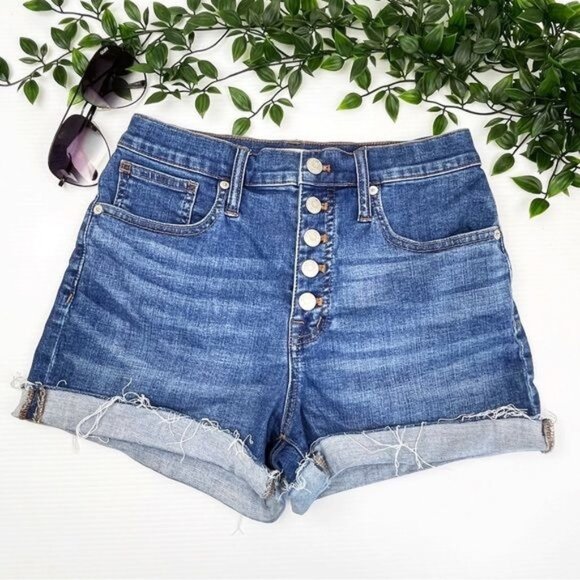 Madewell High-Rise Denim Shorts in Derby Wash Button-Front Edition 26 - Picture 1 of 8